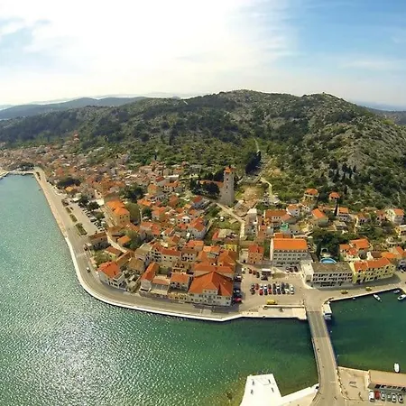 Apartment Lacic - Tisno