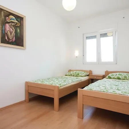Apartment Lacic - Tisno